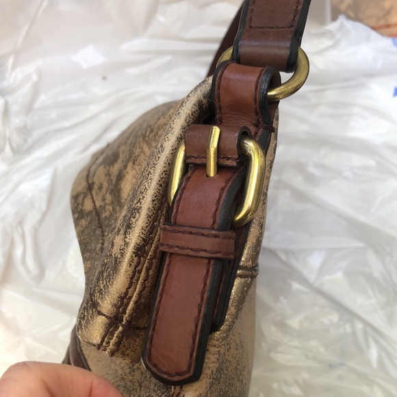 FOSSIL LEATHER LARGE BOHO SHOULDER BAG, distressed bronze, zippers - Picture 8 of 12